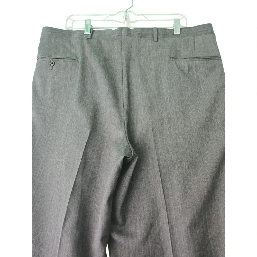JoS A Bank Mens 38x32 Gray Pleated Dress‎ Pants Cuffed Classic Tailored